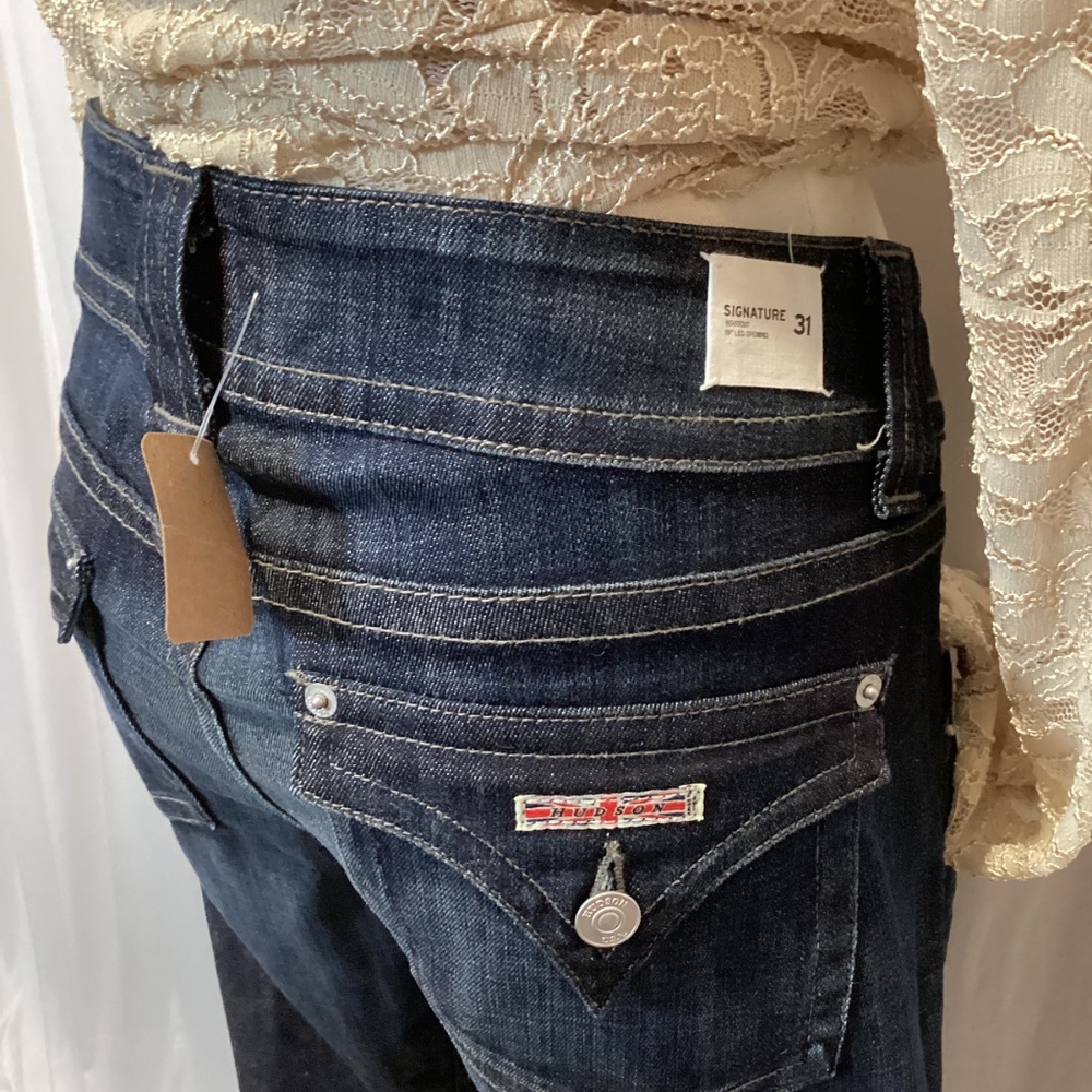 1146. Hudson Dark Washed Boot Cut Jeans EUC Size 31
